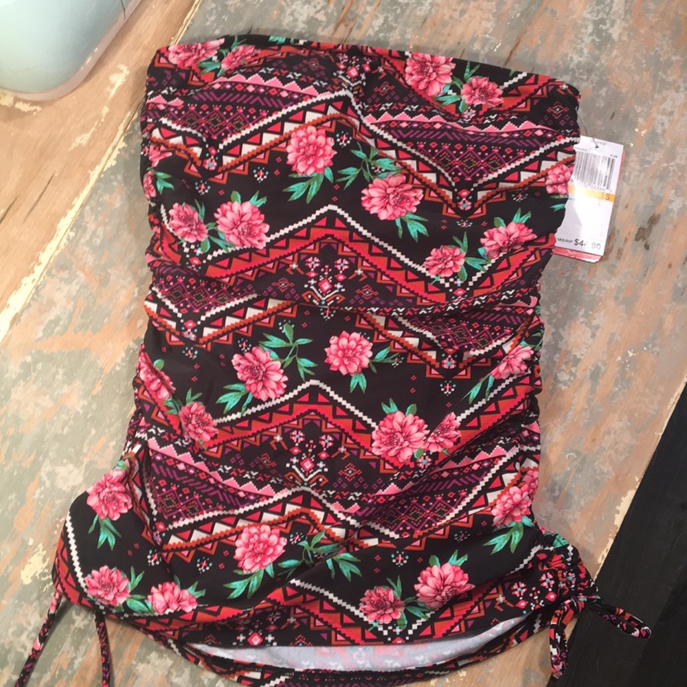 Gossip bathing suit top small NWT